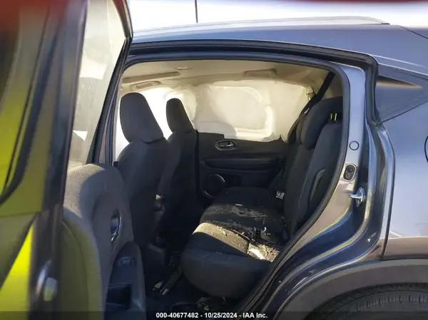 3CZRU5H5XNM715973 2022 HONDA HR-V - Image 8