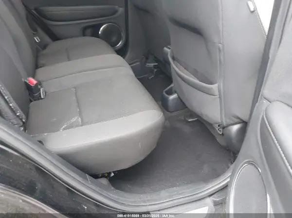 3CZRU5H5XNM722812 2022 HONDA HR-V - Image 8