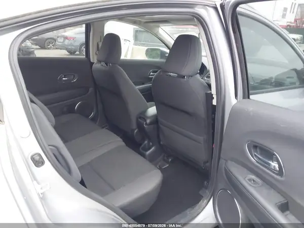3CZRU5H5XNM746074 2022 HONDA HR-V - Image 8