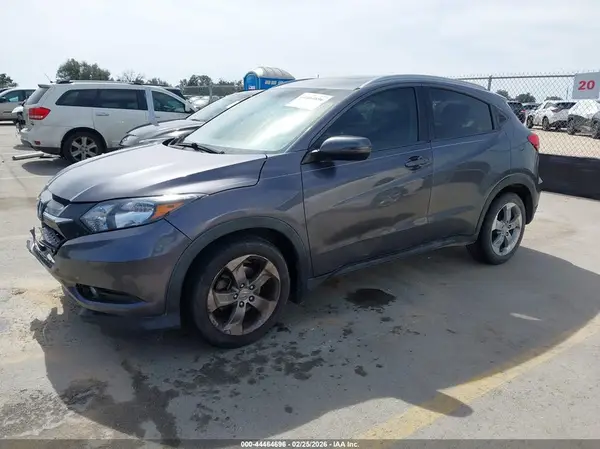 3CZRU5H70HM700243 2017 HONDA HR-V - Image 2