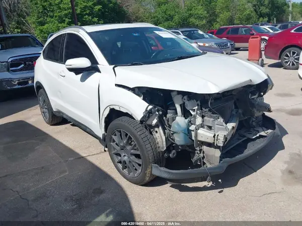 3CZRU5H70HM715552 2017 HONDA HR-V - Image 1