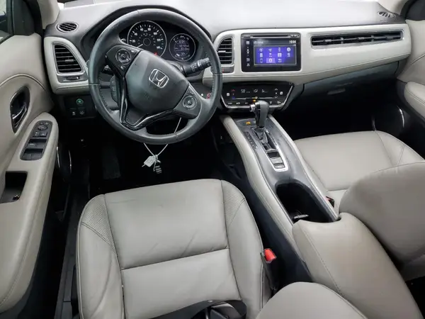 3CZRU5H70HM715650 2017 HONDA HR-V - Image 8