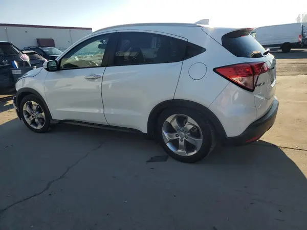 3CZRU5H70HM721769 2017 HONDA HR-V - Image 2