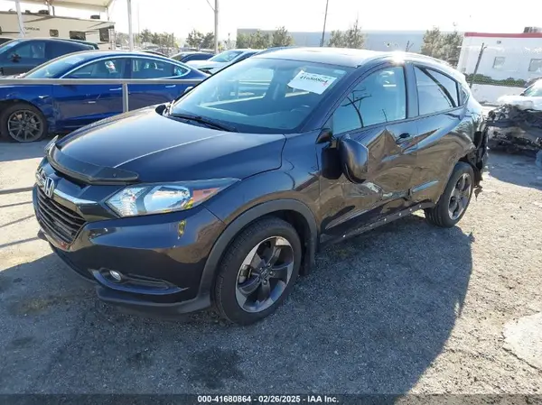 3CZRU5H70JM702032 2018 HONDA HR-V - Image 2