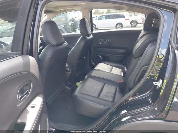 3CZRU5H70KM705272 2019 HONDA HR-V - Image 8