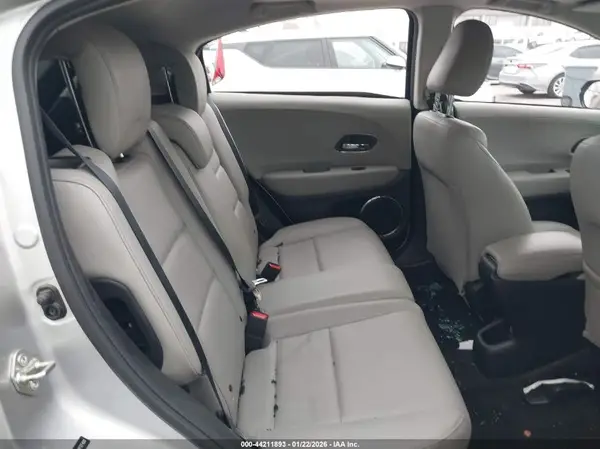 3CZRU5H71GM737400 2016 HONDA HR-V - Image 8