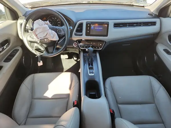 3CZRU5H71HM703197 2017 HONDA HR-V - Image 8