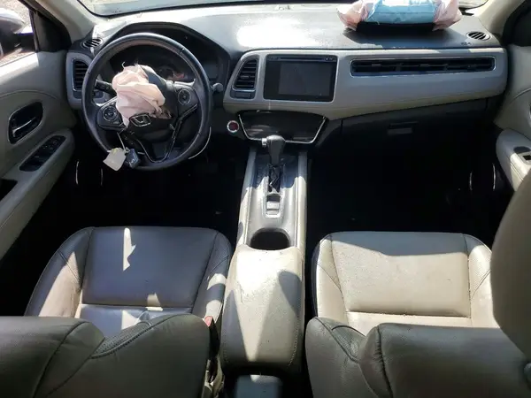 3CZRU5H71HM710053 2017 HONDA HR-V - Image 8