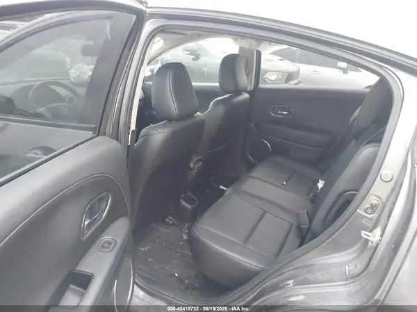 3CZRU5H71JM701097 2018 HONDA HR-V - Image 8