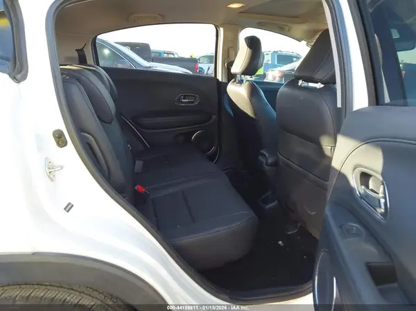 3CZRU5H71KM701618 2019 HONDA HR-V - Image 8