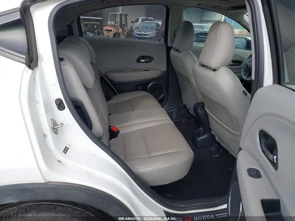 3CZRU5H71KM712182 2019 HONDA HR-V - Image 8