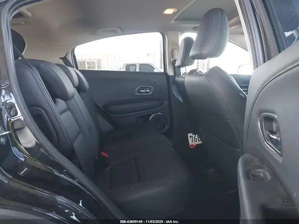 3CZRU5H71LM702642 2020 HONDA HR-V - Image 8
