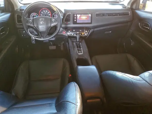 3CZRU5H72HM704746 2017 HONDA HR-V - Image 8