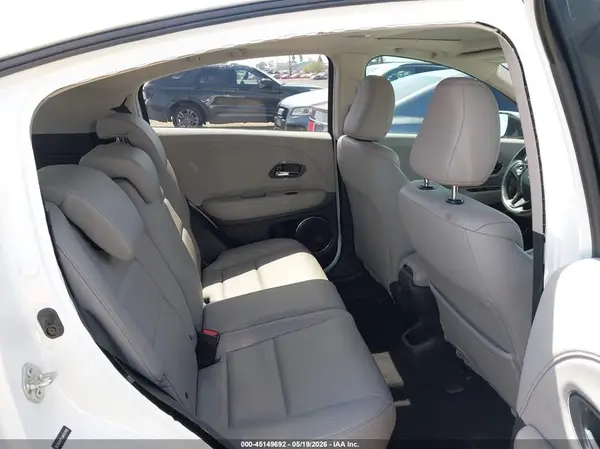 3CZRU5H72JM702906 2018 HONDA HR-V - Image 8