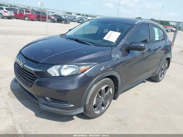 3CZRU5H72JM703327 2018 HONDA HR-V - Image 2