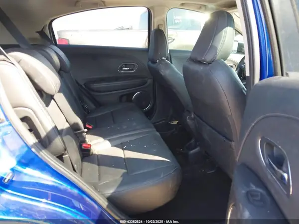 3CZRU5H72KM718668 2019 HONDA HR-V - Image 8