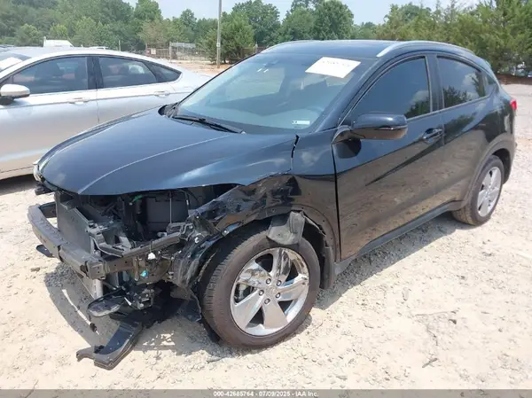 3CZRU5H72KM725653 2019 HONDA HR-V - Image 2