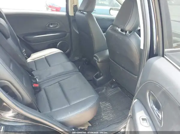 3CZRU5H72KM725653 2019 HONDA HR-V - Image 8