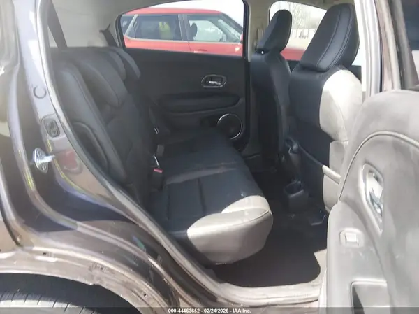 3CZRU5H72NM736401 2022 HONDA HR-V - Image 8