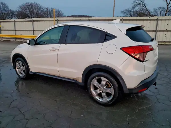 3CZRU5H73GM708965 2016 HONDA HR-V - Image 2