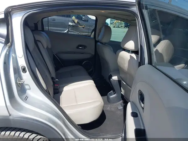 3CZRU5H73GM746390 2016 HONDA HR-V - Image 8