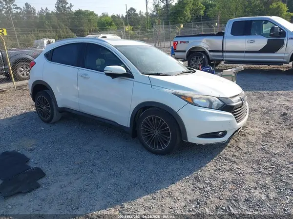 3CZRU5H73HM707591 2017 HONDA HR-V - Image 1