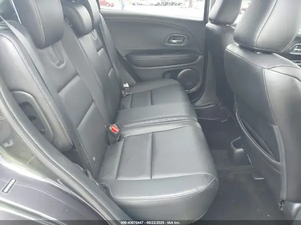 3CZRU5H73HM714895 2017 HONDA HR-V - Image 8