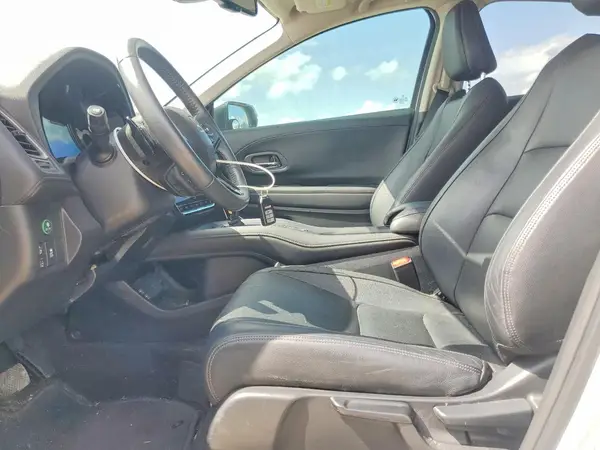 3CZRU5H73KM713642 2019 HONDA HR-V - Image 8