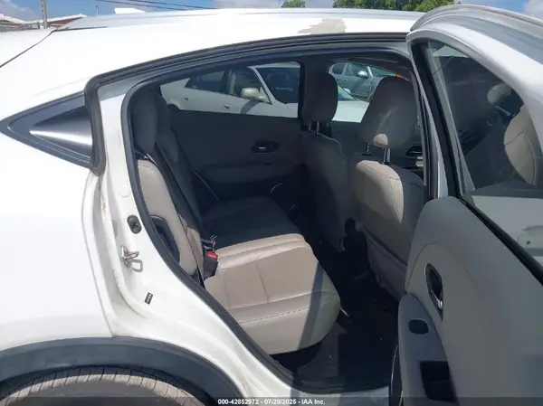 3CZRU5H74GM727685 2016 HONDA HR-V - Image 8