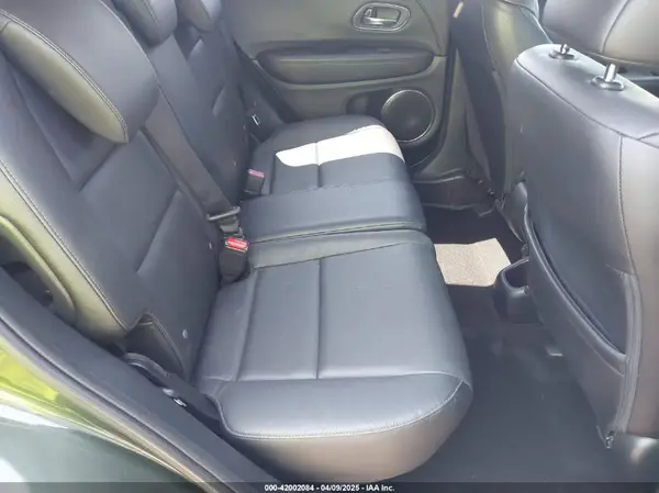 3CZRU5H74HM705705 2017 HONDA HR-V - Image 8