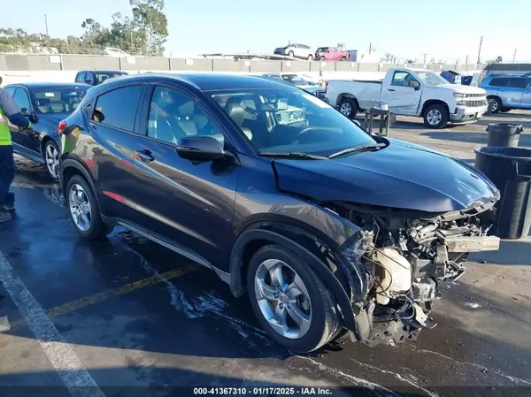 3CZRU5H74HM707468 2017 HONDA HR-V - Image 1
