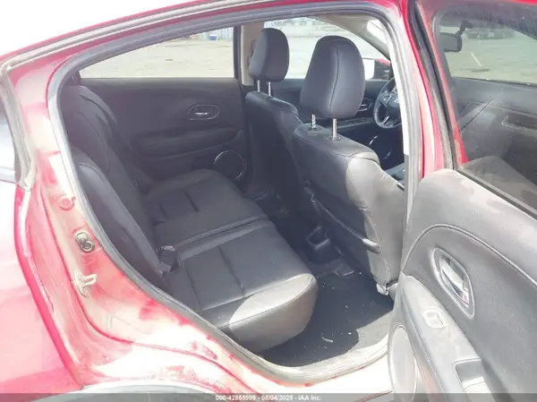 3CZRU5H74HM711357 2017 HONDA HR-V - Image 8