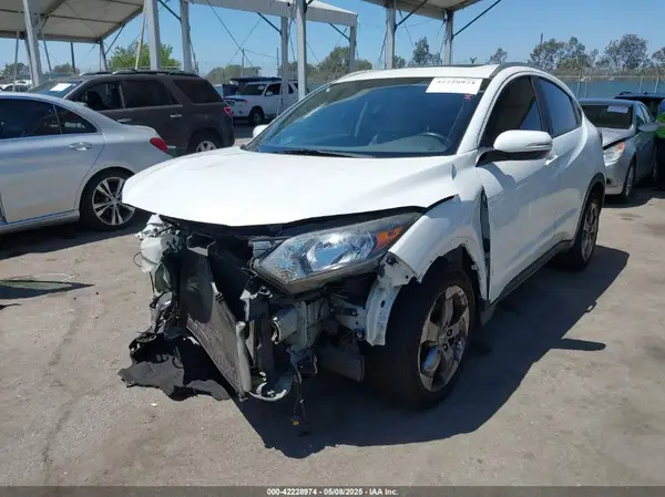 3CZRU5H74HM716770 2017 HONDA HR-V - Image 2