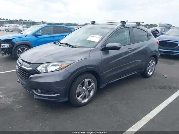 3CZRU5H74HM725534 2017 HONDA HR-V - Image 2