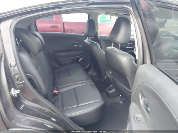 3CZRU5H74JM702034 2018 HONDA HR-V - Image 8