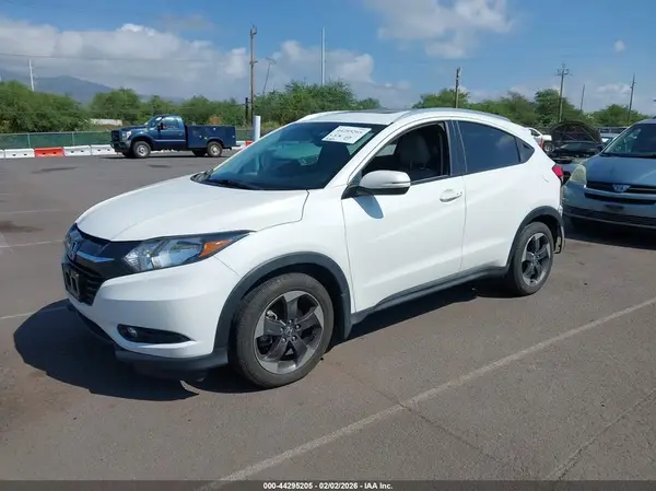 3CZRU5H74JM711784 2018 HONDA HR-V - Image 2