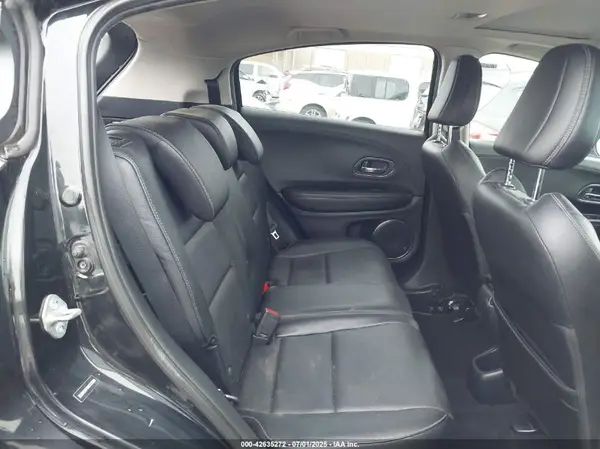 3CZRU5H74KM727680 2019 HONDA HR-V - Image 8