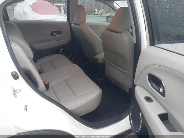 3CZRU5H74LM702523 2020 HONDA HR-V - Image 8