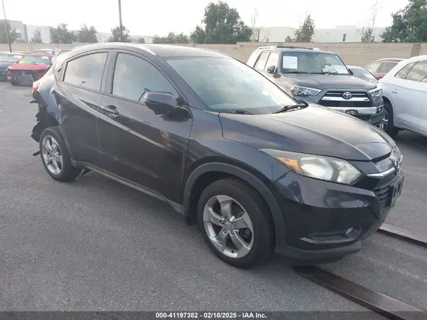 3CZRU5H75HM703235 2017 HONDA HR-V - Image 1