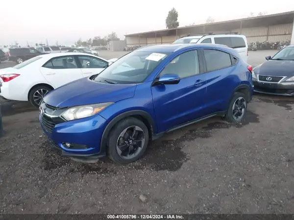 3CZRU5H75JM702110 2018 HONDA HR-V - Image 2