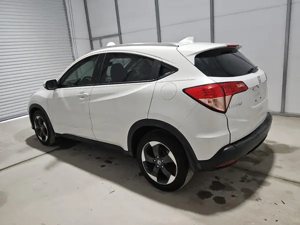 3CZRU5H75JM702916 2018 HONDA HR-V - Image 2