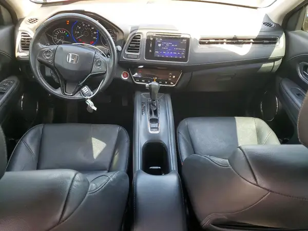 3CZRU5H75JM703693 2018 HONDA HR-V - Image 8