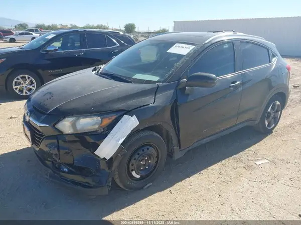 3CZRU5H75JM705895 2018 HONDA HR-V - Image 2