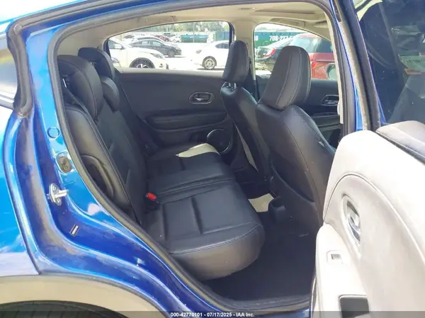 3CZRU5H75KM712850 2019 HONDA HR-V - Image 8