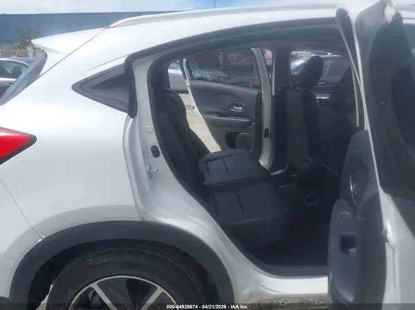 3CZRU5H75MM715539 2021 HONDA HR-V - Image 8