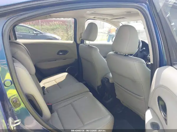 3CZRU5H76GM748506 2016 HONDA HR-V - Image 8