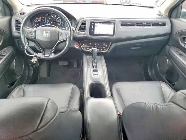 3CZRU5H76HM709917 2017 HONDA HR-V - Image 8
