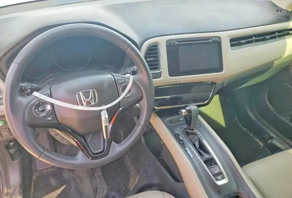 3CZRU5H76HM715457 2017 HONDA HR-V - Image 8