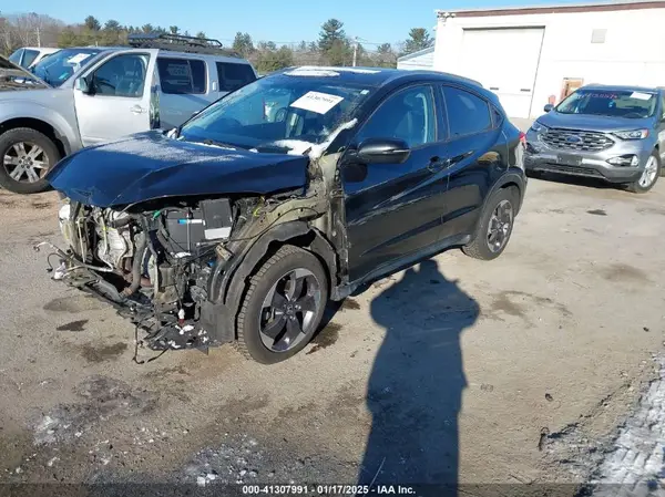 3CZRU5H76JM709888 2018 HONDA HR-V - Image 2