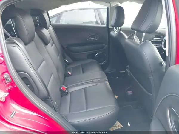 3CZRU5H76KM708208 2019 HONDA HR-V - Image 8